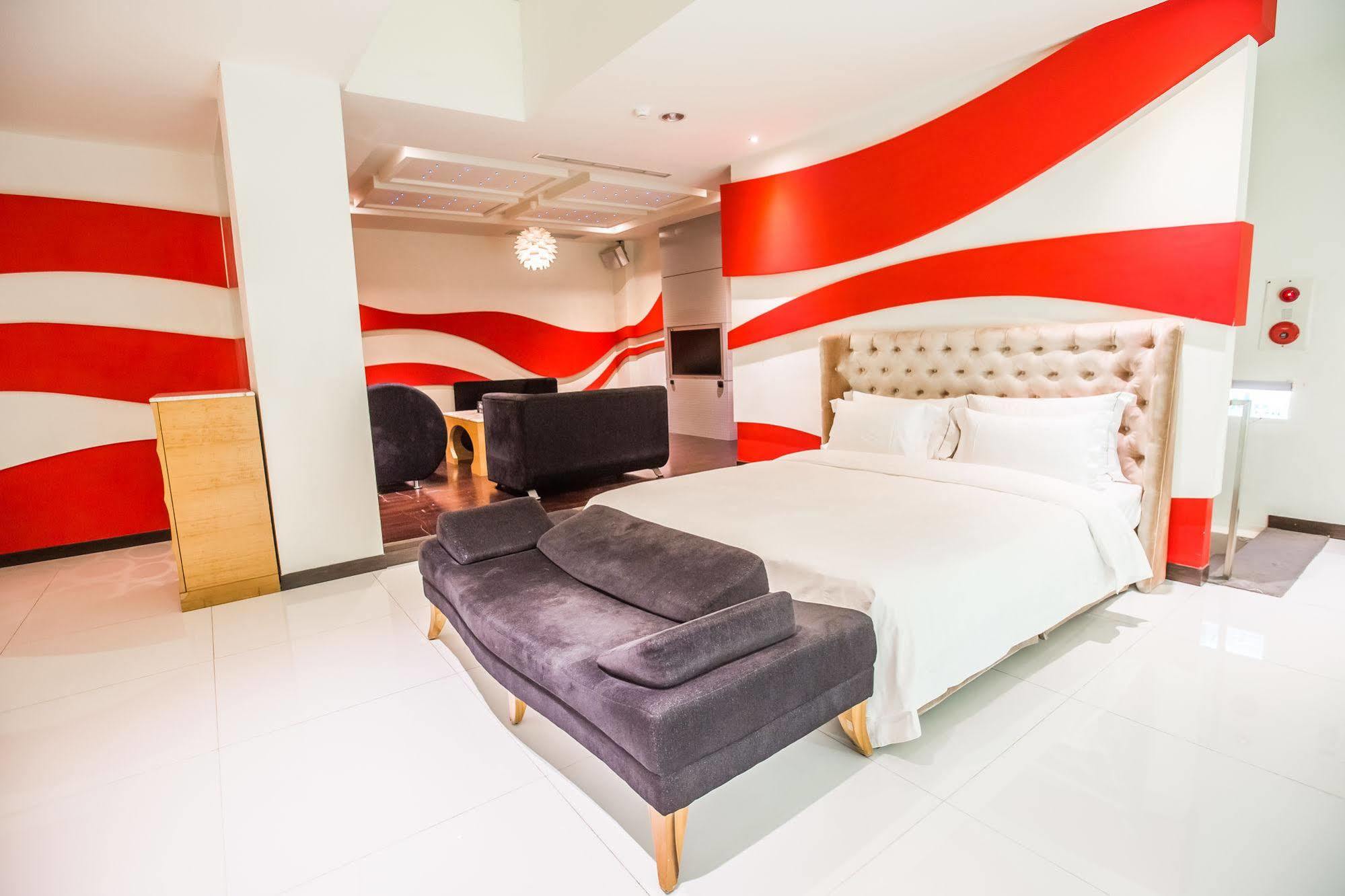 Ohya Chain Boutique Motel-Зіньінг Екстер'єр фото